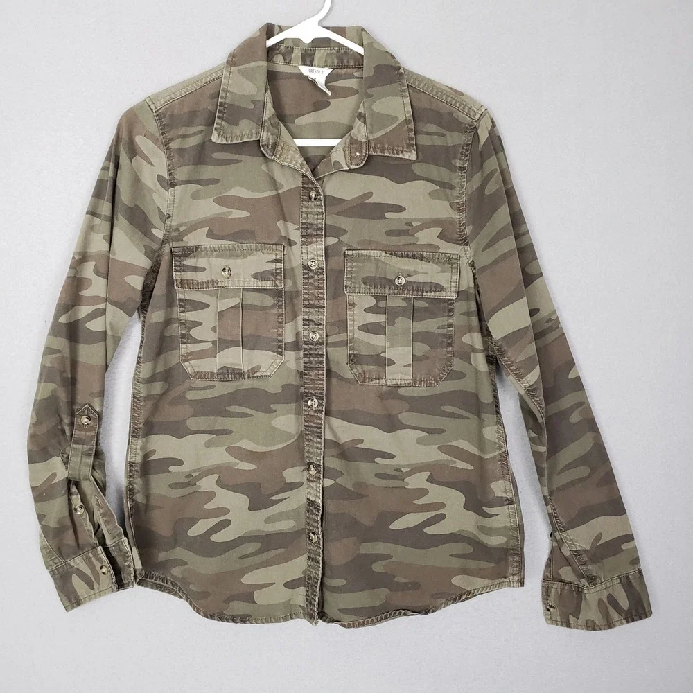 Forever 21 Size‎ M Camouflage Button Up Long Sleeve Green Camo Military Utility
